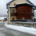 Un Piccolo Angolo Tra Elfi Natura E Relax